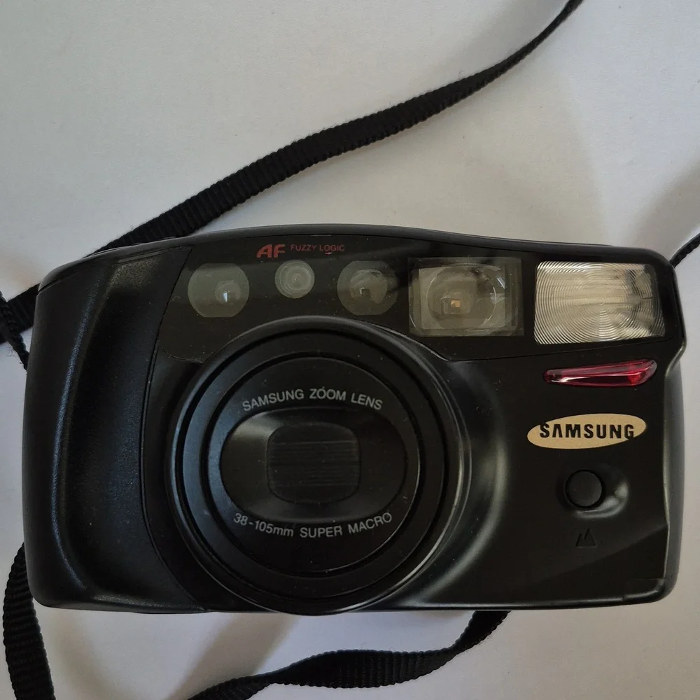 Samsung Maxima Zoom 105 Black 35mm Film Camera